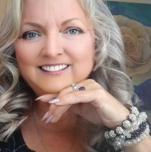 Meet your Posher, Phyllis